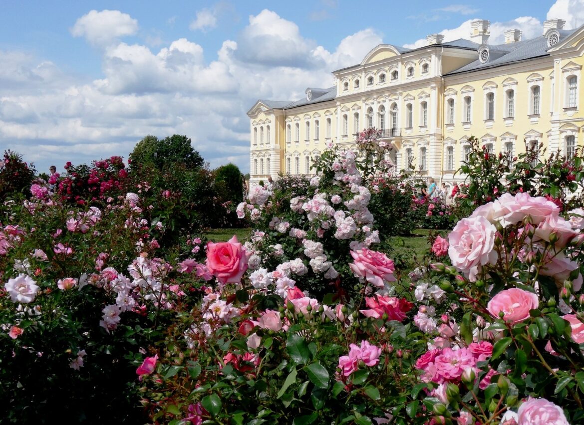 Rundāles pils muzejs uzņemts prestižajā Eiropas Karalisko rezidenču ...